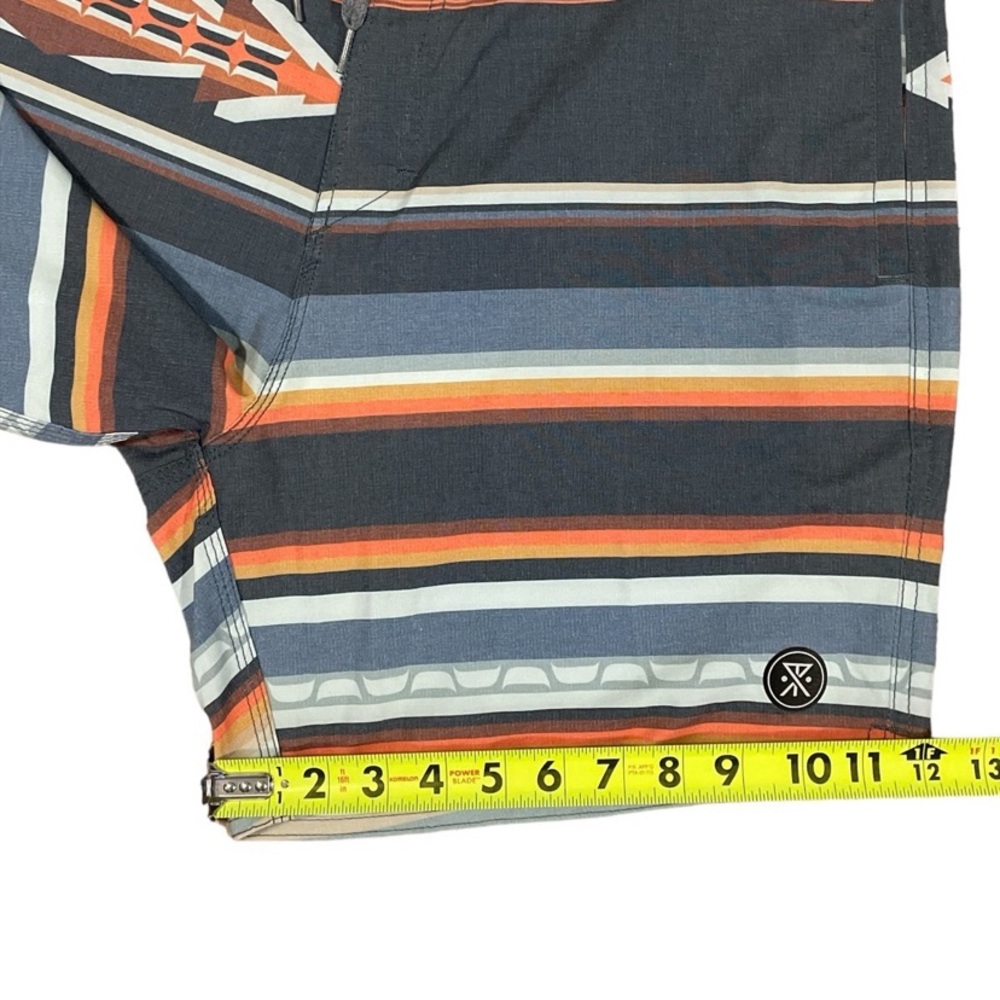 Roark Chiller Boardshorts 36w NWOT - Picture 4 of 9